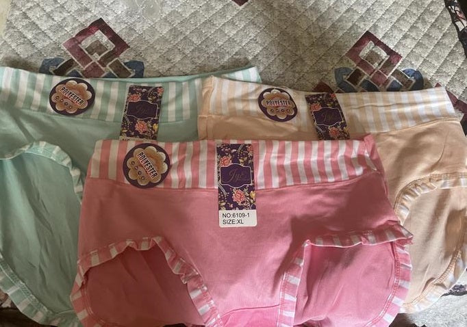 Floral Trim High Stretch Breathable Panties 📢 (Pack of 3) 🏷️